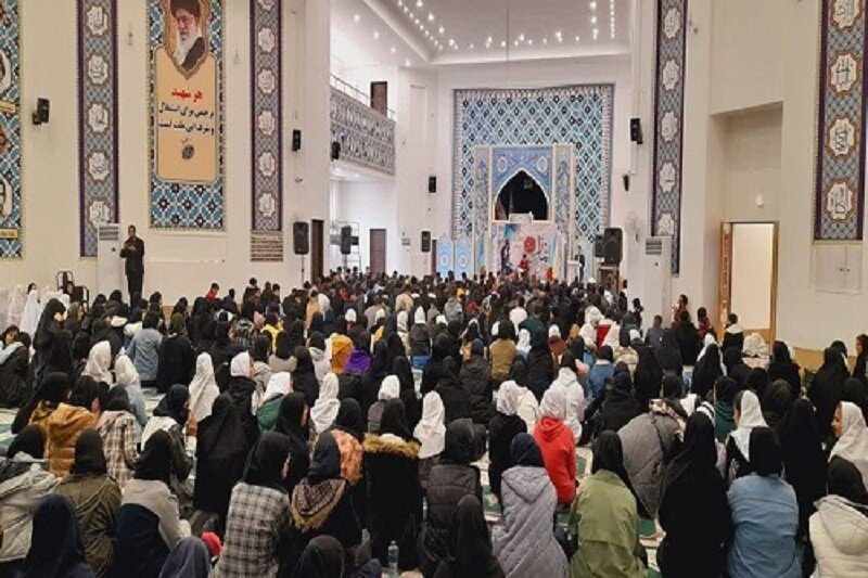 ششمین اجلاس سراسری نماز ویژه دانشآموزان در سرپل ذهاب برگزار شد+ عکس