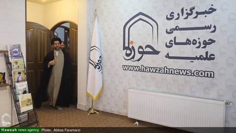 Photos/Visite du directeur du centre de conseil islamique Samah de l'agence de presse Hawzah