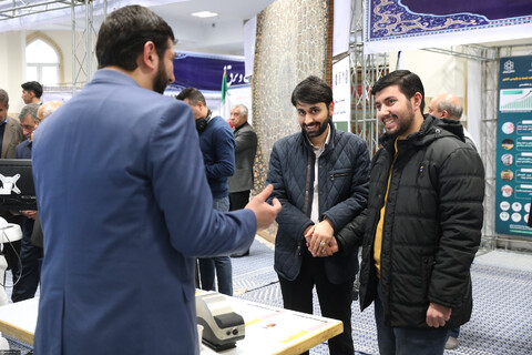 تصاویر/ بازدید جمعی از مسئولین، اقتصاددانان، ورزشکاران و فعالان رسانه‌ای و فرهنگی از نمایشگاه «پیشگامان پیشرفت»