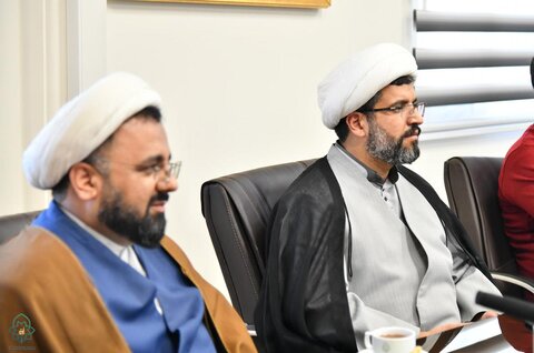 مراسم امضای تفاهمنامه همکاری مشترک بین حوزه علمیه خراسان، سازمان بسیج سازندگی و سازمان بسیج طلاب و روحانیون کشور، در محل مرکز مدیریت این حوزه برگزار شد.