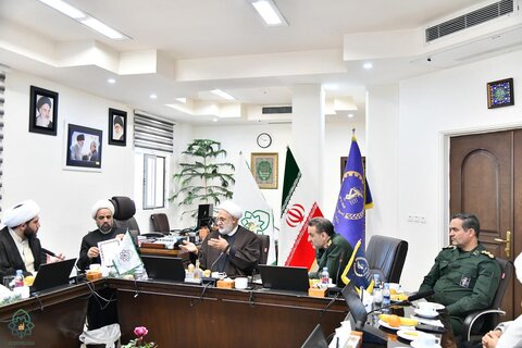 مراسم امضای تفاهمنامه همکاری مشترک بین حوزه علمیه خراسان، سازمان بسیج سازندگی و سازمان بسیج طلاب و روحانیون کشور، در محل مرکز مدیریت این حوزه برگزار شد.