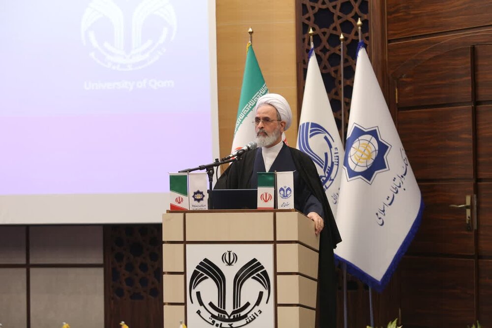 Ayatollah Arafi souligne l'utilisation de l'intelligence artificielle dans les études islamiques