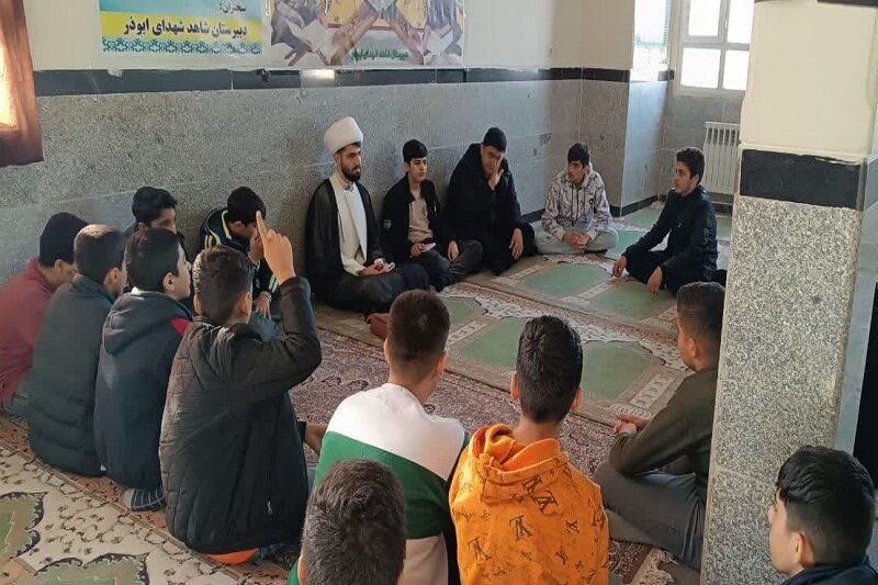 جلسه اتحادیه انجمن اسلامی دانش آموزی در سرپل ذهاب برگزار شد