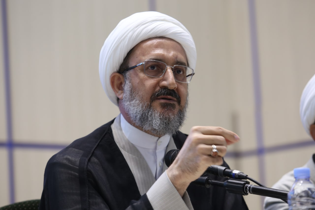 تحلیل کامل وضعیت علوم انسانی اسلامی در همایش «استاد فکر» / هفت گام کلیدی آیت الله مصباح یزدی در علوم انسانی اسلامی