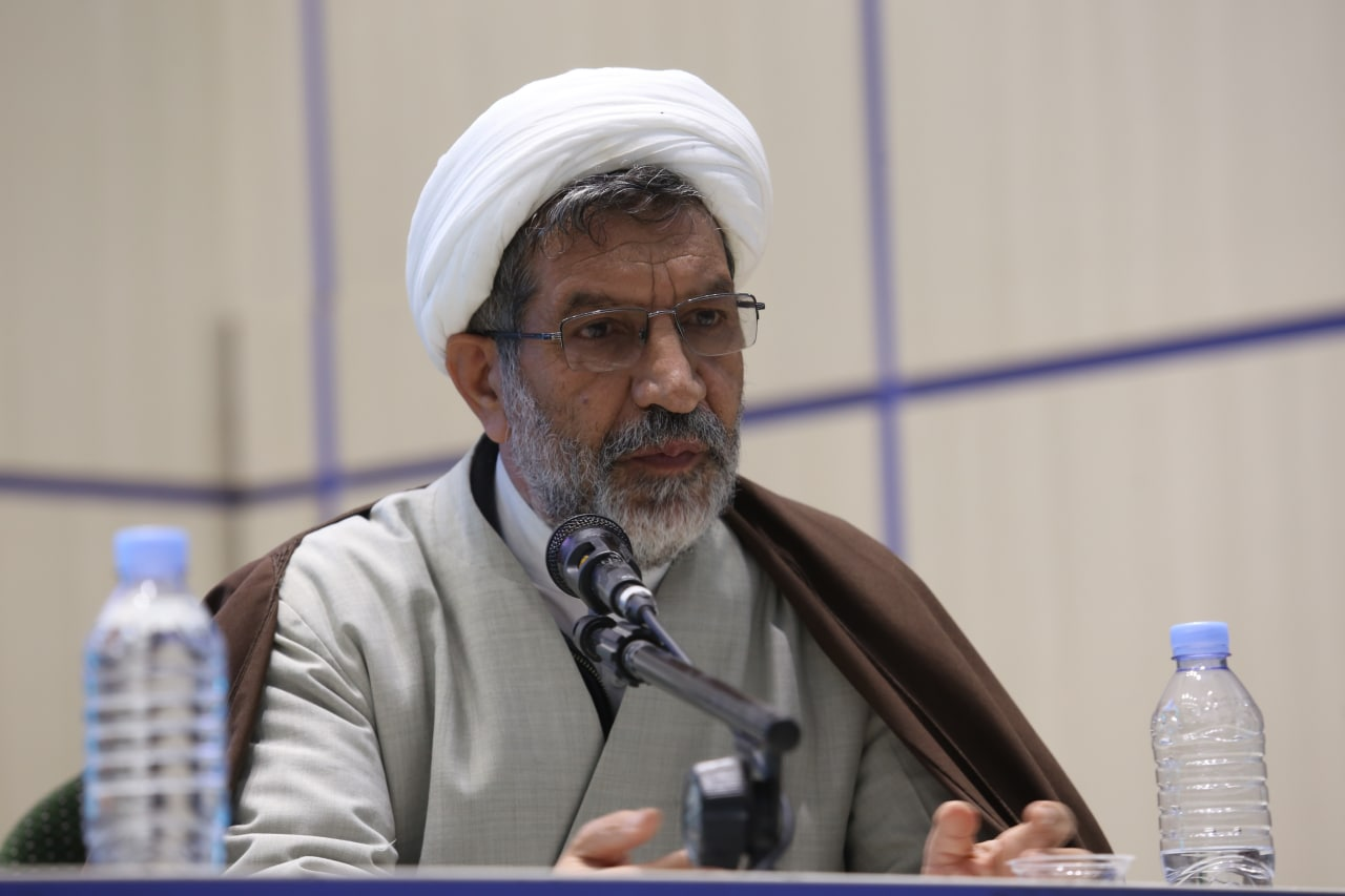 تحلیل کامل وضعیت علوم انسانی اسلامی در همایش «استاد فکر» / هفت گام کلیدی آیت الله مصباح یزدی در علوم انسانی اسلامی