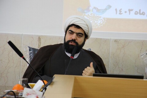 تصاویر|نشست کمیته حوزه و روحانیت ایام الله دهه فجر در اصفهان