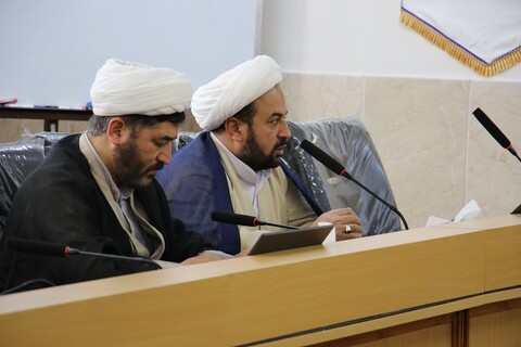 تصاویر|نشست کمیته حوزه و روحانیت ایام الله دهه فجر در اصفهان