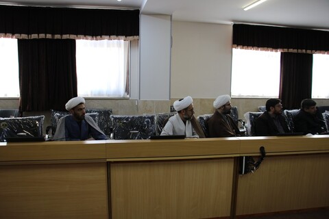 تصاویر|نشست کمیته حوزه و روحانیت ایام الله دهه فجر در اصفهان