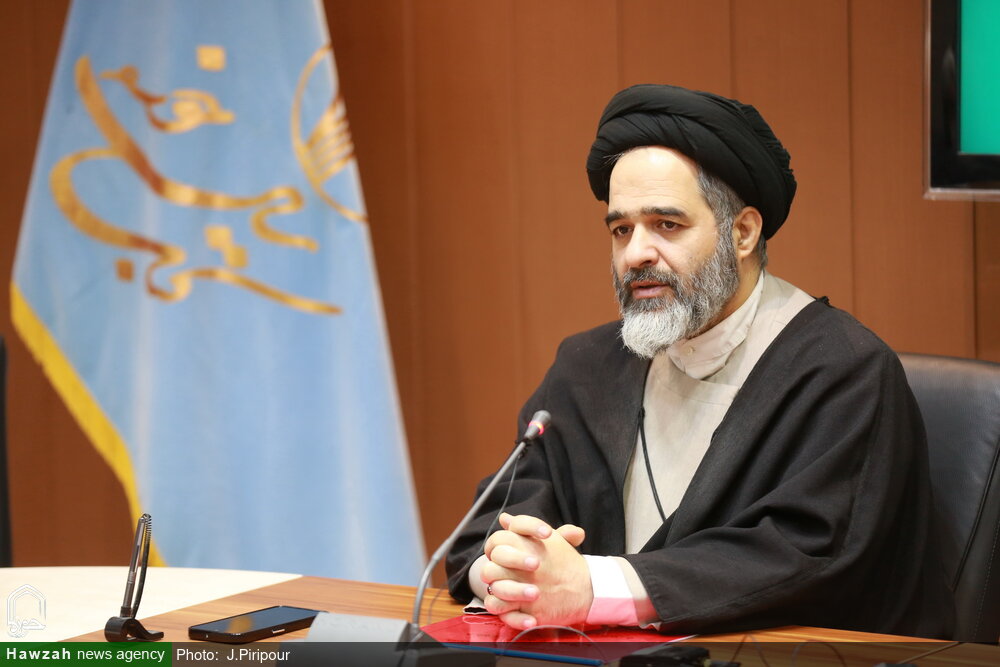 گزارشی از نشست دوم گروههای تخصصی کتاب سال حوزه / اثرگذاری اصول فقه در حوزههای دانشی دنیا / در کجای پازل جهانی قرار داریم؟