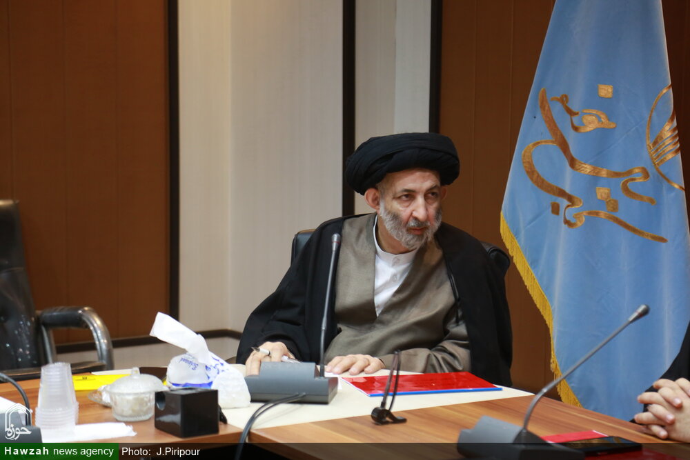 گزارشی از نشست دوم گروههای تخصصی کتاب سال حوزه / اثرگذاری اصول فقه در حوزههای دانشی دنیا / در کجای پازل جهانی قرار داریم؟