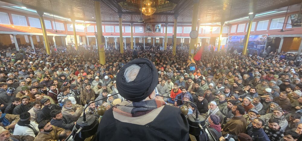 یومِ شہادتِ امام موسیٰ کاظم (ع) مرکزی امام بارگاہ بڈگام میں مجلسِ عزاء