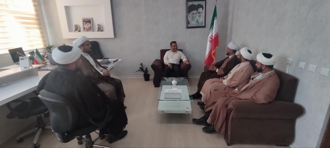 گزارشی از سفر یک روزه معاون تبلیغ و تهذیب حوزه هرمزگان به شهرستان قشم