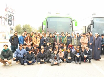 اعزام بسیجیان پایگاه شهدای زاویه به مناطق عملیاتی جنوب