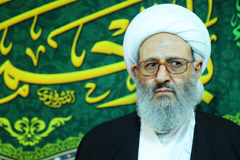 تصاویر/ مراسم عمامه گذاری طلاب  و جشن عید مبعث پیامبر اکرم (ص) با حضور آیت الله فقیه