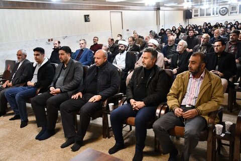 تصاویر/ چهل و هفتمین جلسه از سلسله جلسات تفسیر قرآن کریم در خوی