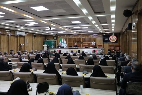 تصاویر/ سومین نشست روایت باقیان دوران دفا مقدس در خوی