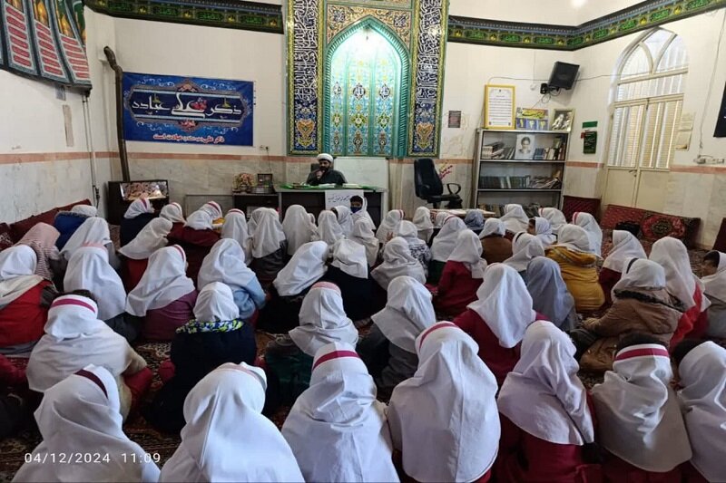 پیوند بین منزل، مدرسه و مسجد تربیت دینی دانشآموزان را بدنبال دارد