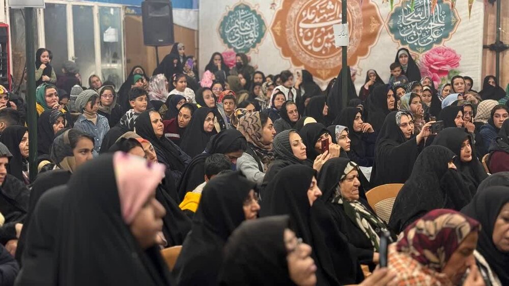 جشن «مِهرواره زُلف نِگار» ویژه برنامه عید مبعث در فین بزرگ کاشان برگزار شد+عکس