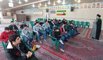 تصاویر/ جشن تکلیف دانش‌آموزان مدرسه روستای محمدآباد آران و بیدگل