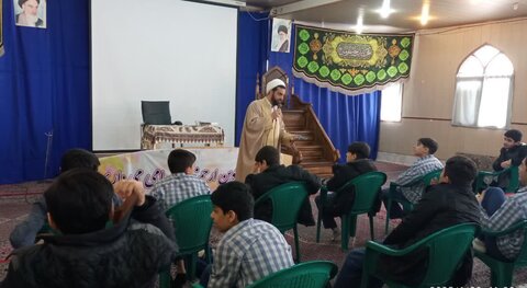 تصاویر| جشن تکلیف دانش‌آموزان مدرسه روستای محمدآباد آران و بیدگل