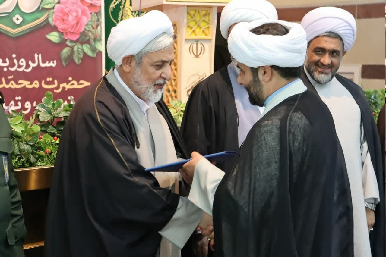 آیین تکریم و معارفه مسئول نمایندگی ولی فقیه در سپاه استان سمنان برگزار شد + عکس