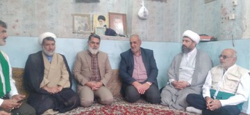 تصاویر/ دیدار دبیر کانون خدمت رضوی شهرستان مهریز با علما و روحانیون مهریز