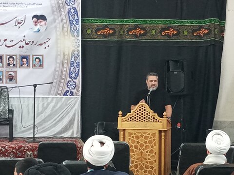 لزوم وحدت حوزه و دانشگاه و توجه به اصلاحات در حوزههای دینی و علمی