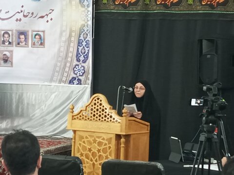 لزوم وحدت حوزه و دانشگاه و توجه به اصلاحات در حوزههای دینی و علمی