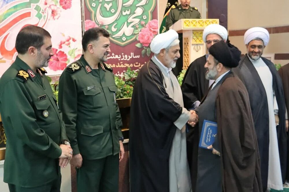 آیین تکریم و معارفه مسئول نمایندگی ولی فقیه در سپاه استان سمنان برگزار شد + عکس