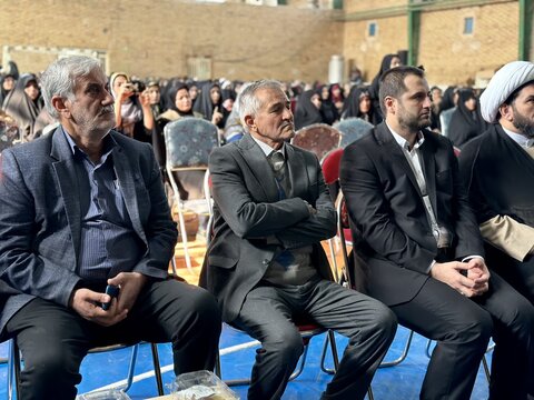 تصاویر/ همایش خانواده موفق با حضور حجت الاسلام شهاب مرادی در جوادآباد ورامین برگزار شد