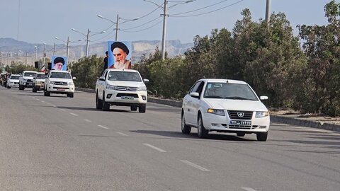 تصاویر/ رژه موتوری به مناسبت دوازده بهمن ماه جاسک