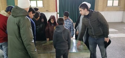 تجدید پیمان دانش آموزان تهرانی با آرمان های انقلاب اسلامی ایران