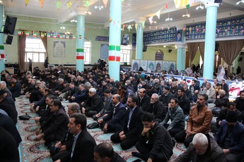 تصاویر/ اقامه نماز جمعه تکاب