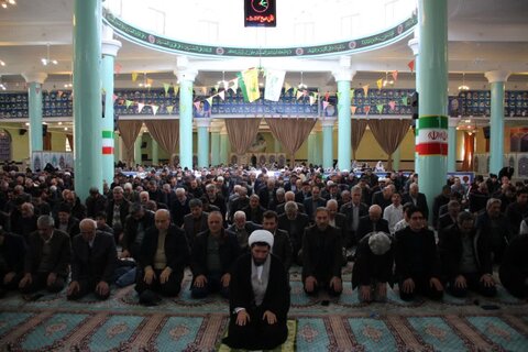 تصاویر/ اقامه نماز جمعه تکاب