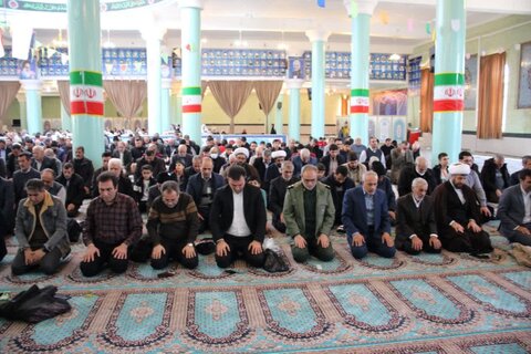 تصاویر/ اقامه نماز جمعه تکاب