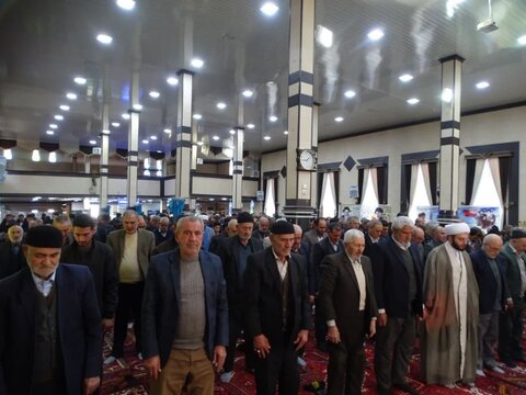 تصاویر/ آیین عبادی سیاسی نماز جمعه چهاربرج