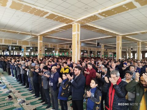 تصاویر اقامه نماز جمعه خرم آباد