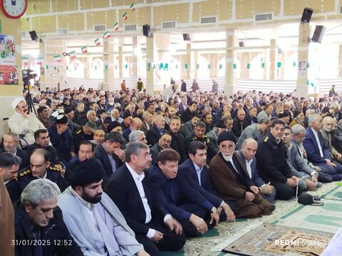 تصاویر اقامه نماز جمعه خرم آباد