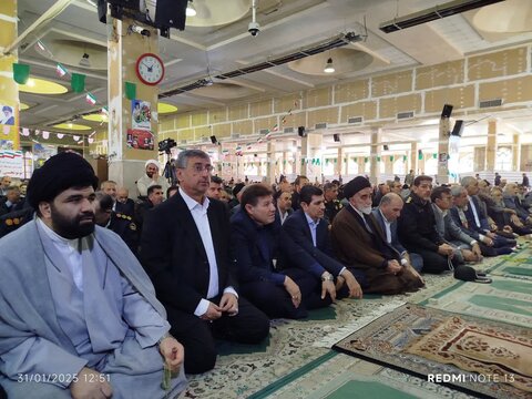 تصاویر اقامه نماز جمعه خرم آباد