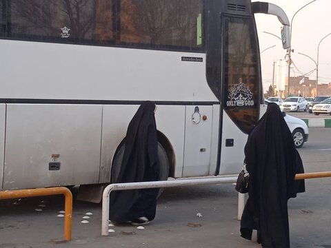 تصاویر/اردوی زیارتی قم و جمکران ویژه طلاب مدرسه علمیه ریحانه النبی اراک