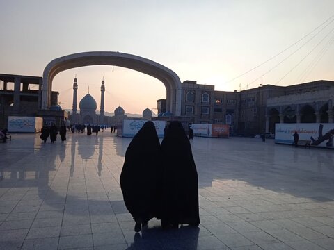 تصاویر/اردوی زیارتی قم و جمکران ویژه طلاب مدرسه علمیه ریحانه النبی اراک