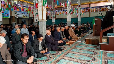 تصاویر/ اقامه نماز جمعه شهر کشاورز