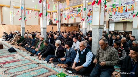 تصاویر/ اقامه نماز جمعه شهر کشاورز