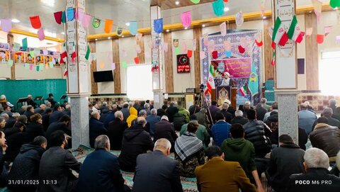 تصاویر/ اقامه نماز جمعه شهر کشاورز