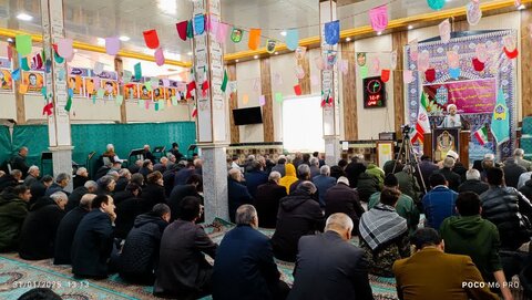 تصاویر/ اقامه نماز جمعه شهر کشاورز