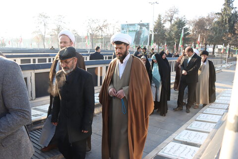 تصاویر / مراسم آغاز دهه مبارک فجر با حضور نماینده ولی فقیه در استان قزوین