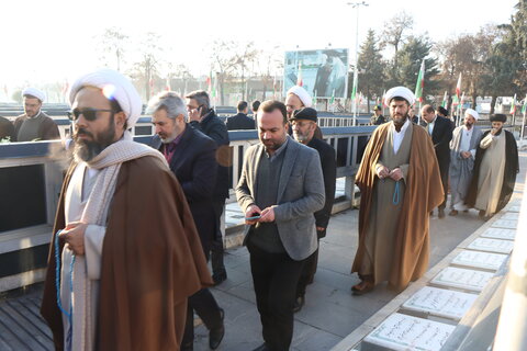 تصاویر / مراسم آغاز دهه مبارک فجر با حضور نماینده ولی فقیه در استان قزوین