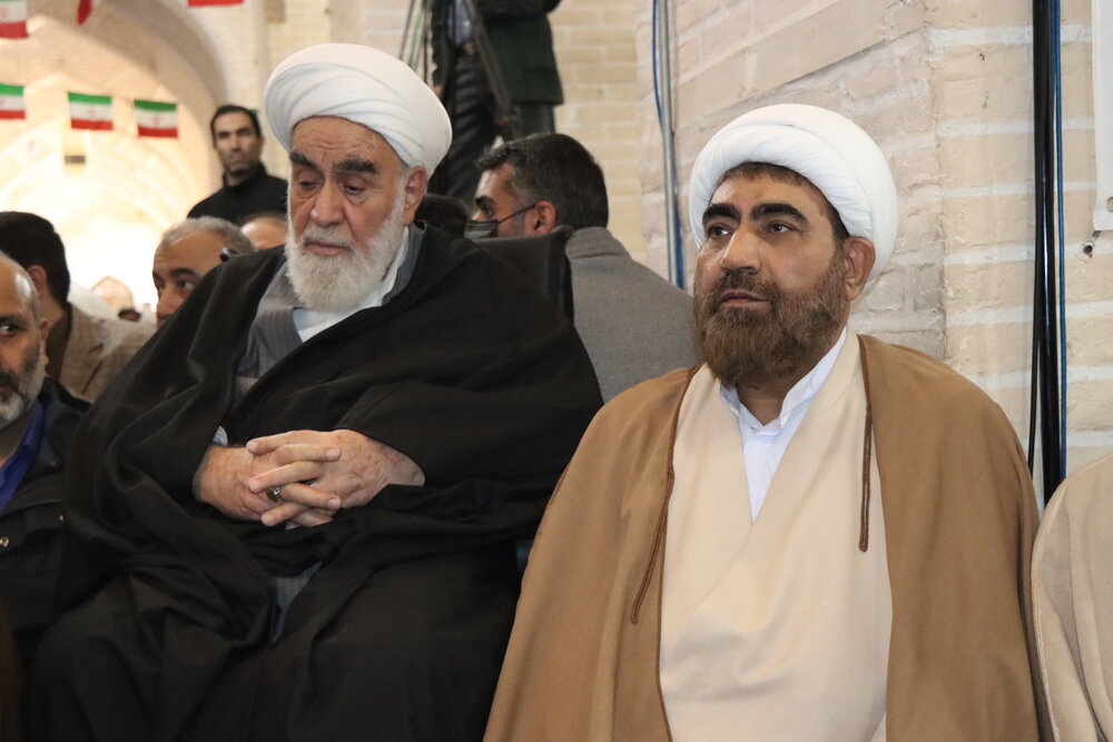 نماز جمعه بهترین رسانه و معتبرترین تریبون تاثیرگذار جامعه است