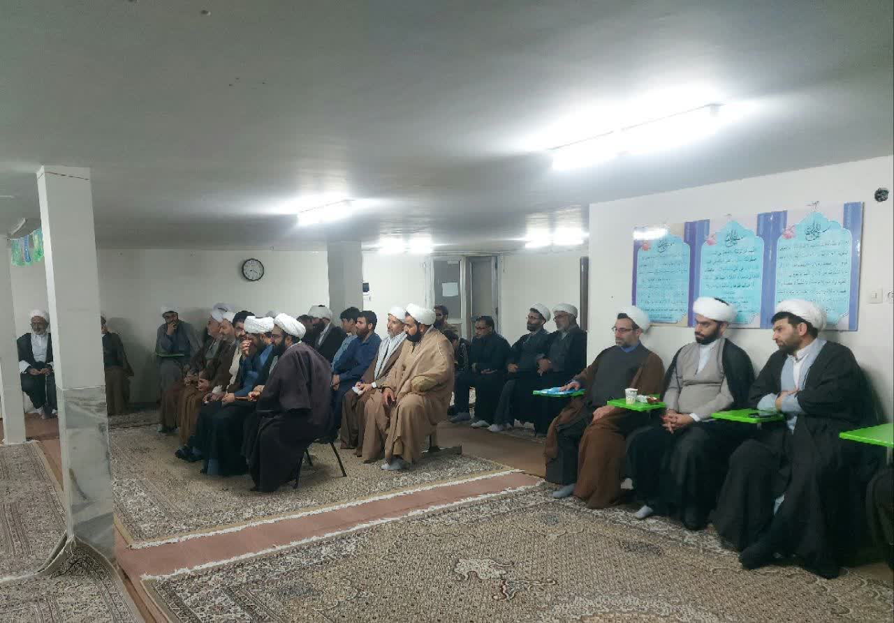 گردهمایی طلاب و فضلای پلدختری مقیم قم برگزار شد