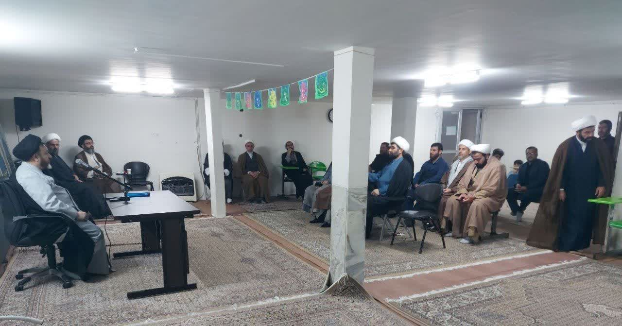 گردهمایی طلاب و فضلای پلدختری مقیم قم برگزار شد